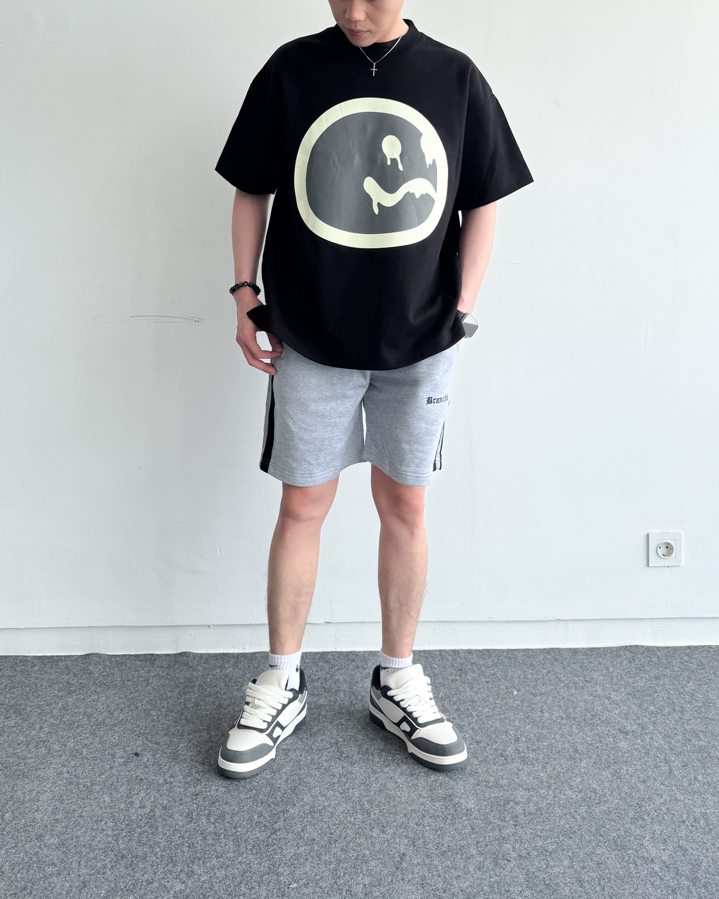 Logo Drip Heavyweight